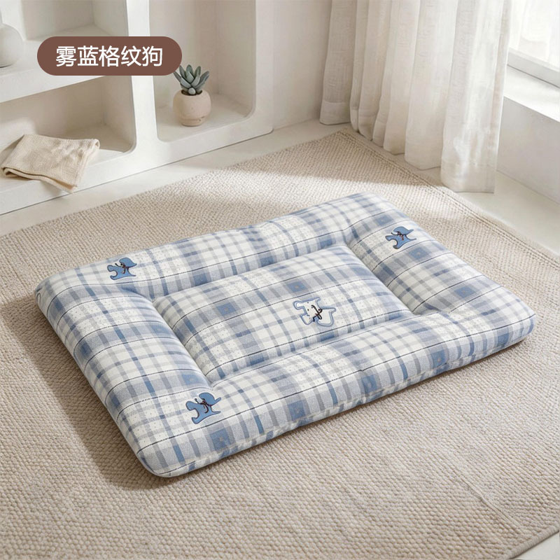 Four Seasons Fabric Mat - Misty Blue Checkered Dog