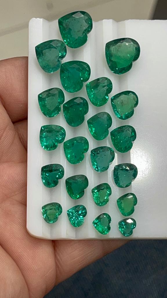 สีเขียว