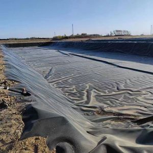 Peru jeomembranında depolama su ürünleri yetiştiriciliği gölet balık gölet Liner için 1.2mm 1.5mm 2mm plastik geomembran kil astar HDPE malzeme - Product Image 6