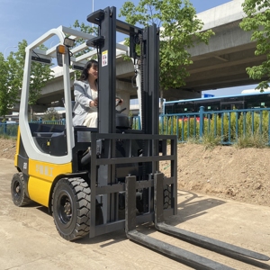 Motore elettrico a quattro ruote con carrello elevatore a corrente alternata 1 tonnellata di 1.5 tonnellate di capacità al dettaglio magazzino movimentazione di carico elevato carrello elevatore per camion di scarico - Product Image 5