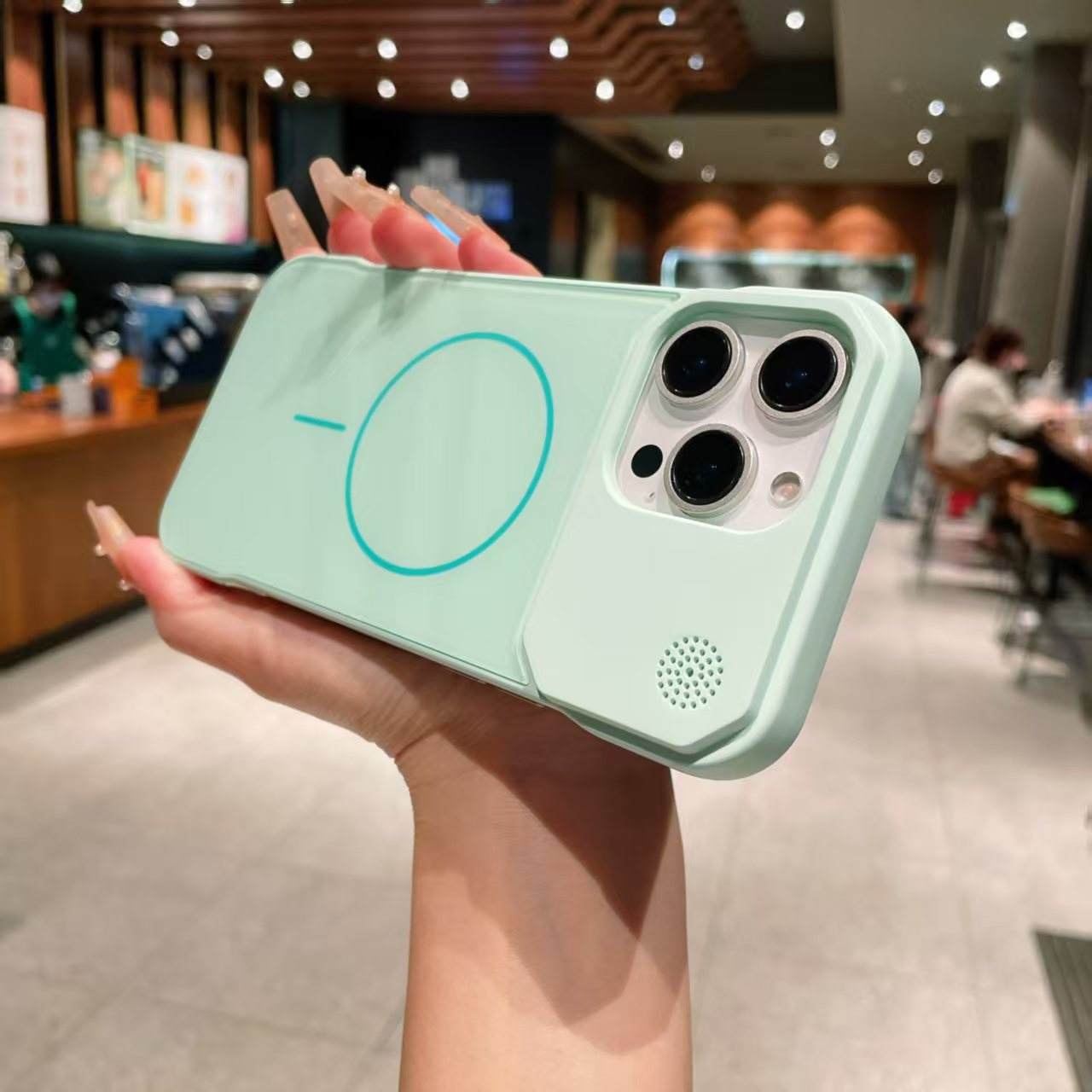 สีเขียว