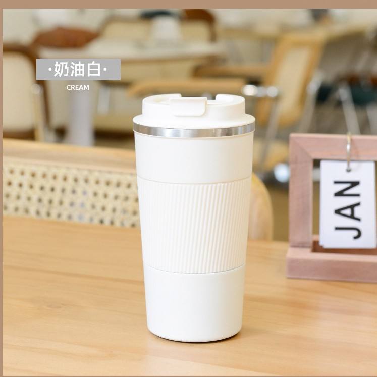 รุ่นที่สาม สีขาว