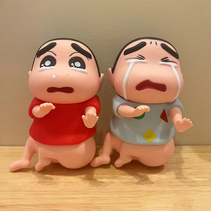K.O. ボトムが腫れたシンちゃん (三重にスパンキングされてから)-デスクトップやホームデコアキュートクレヨンシンちゃんギフト。 - Product Image 1