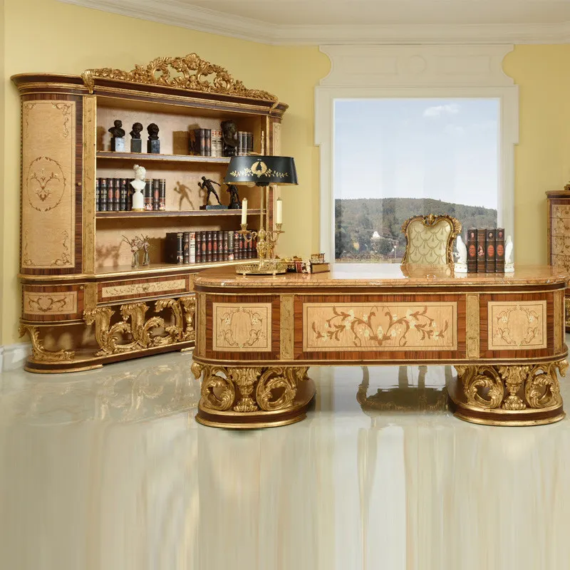 Классический офисный письменный стол с отделкой из натурального дерева и золотого дерева в стиле барокко с элегантным тканевым стулом