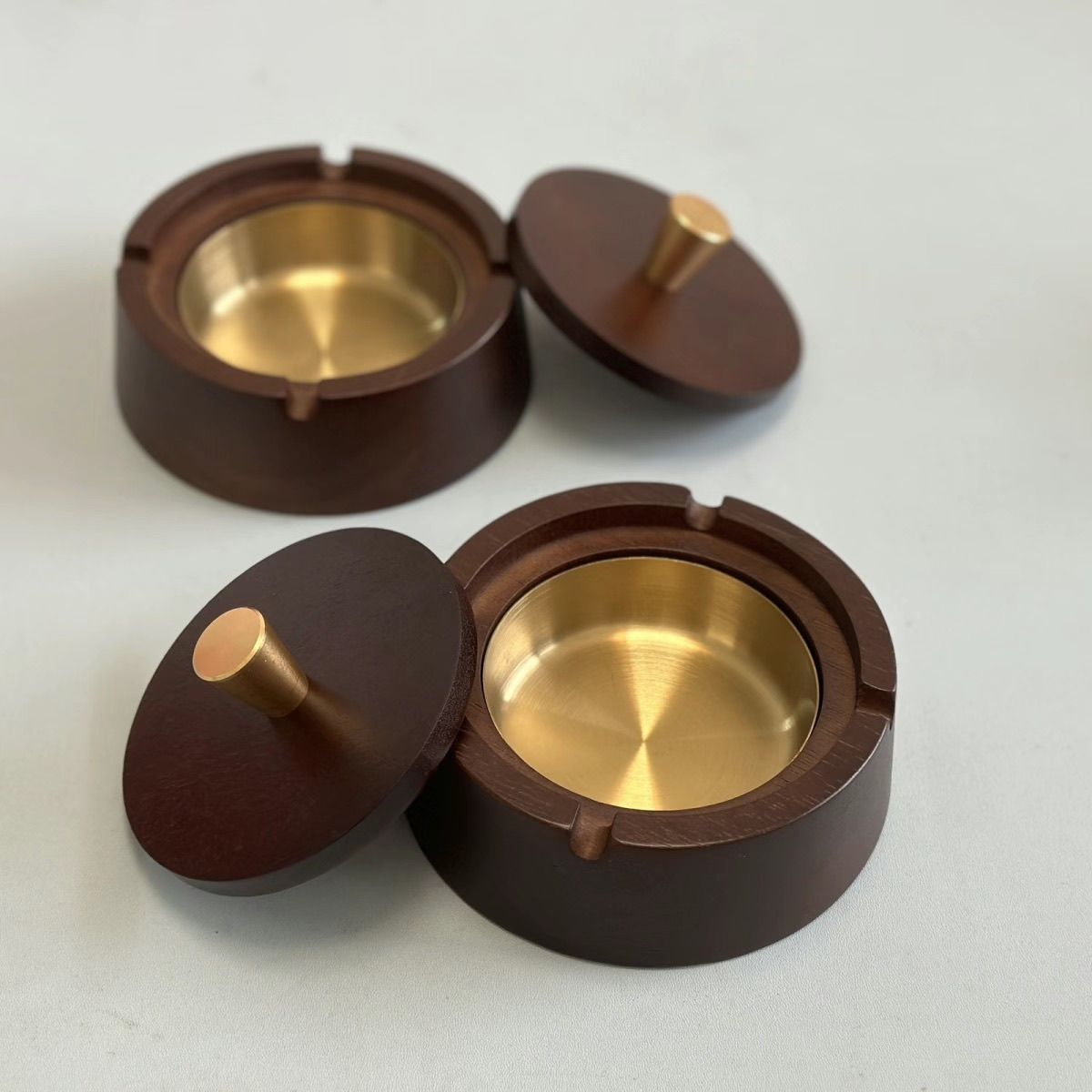 Solid wood round box ashtray