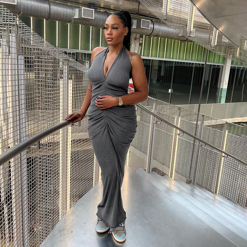 2022 summer new fashion deep V-neck Halter backless solid color wrinkled temperament slim dress