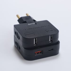 Enchufe DE LA UE 180 grados giratorio 4 en 1 extensión Multi-Plug Mini adaptador de enchufes de salida con 2 convertidores USB - Product Image 3