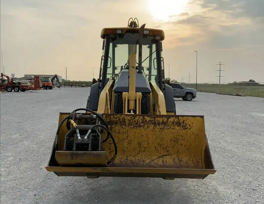 310G 2 Ton 2005 ANO Usado Amarelo Bomba de mão para carregadeira de rodas diesel Trilha Original EUA Venda Retroescavadeira Pneu Motor Núcleo