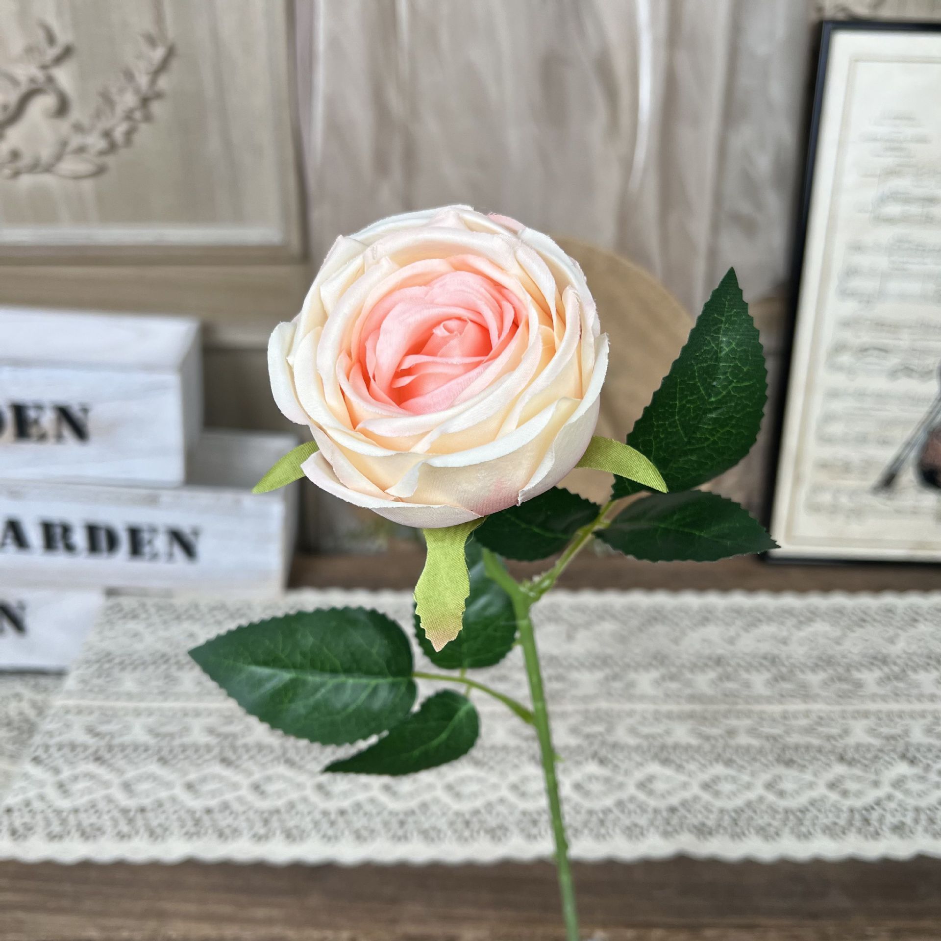 WP-Single Imperial Concubine Rose-Champagne