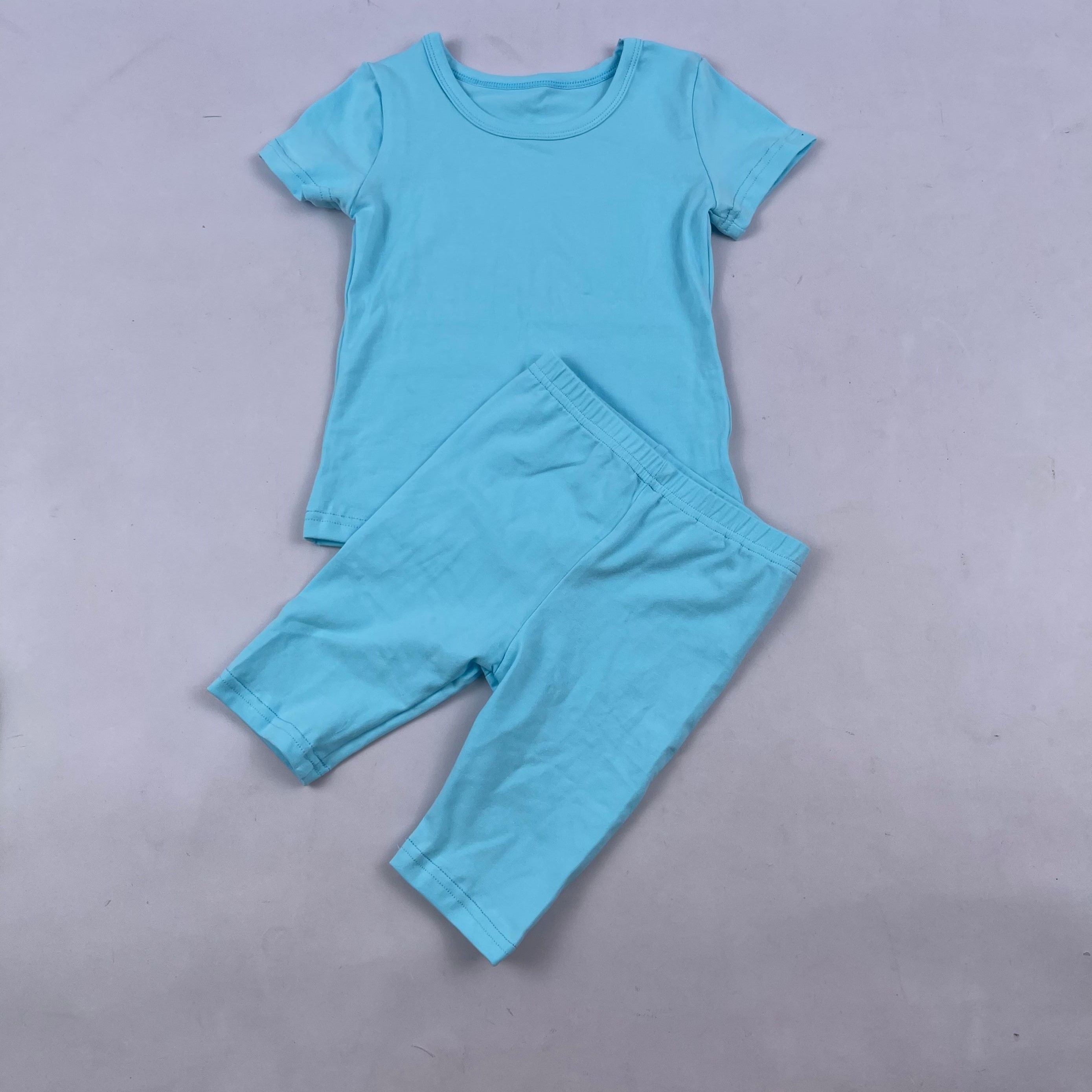 bébé bleu