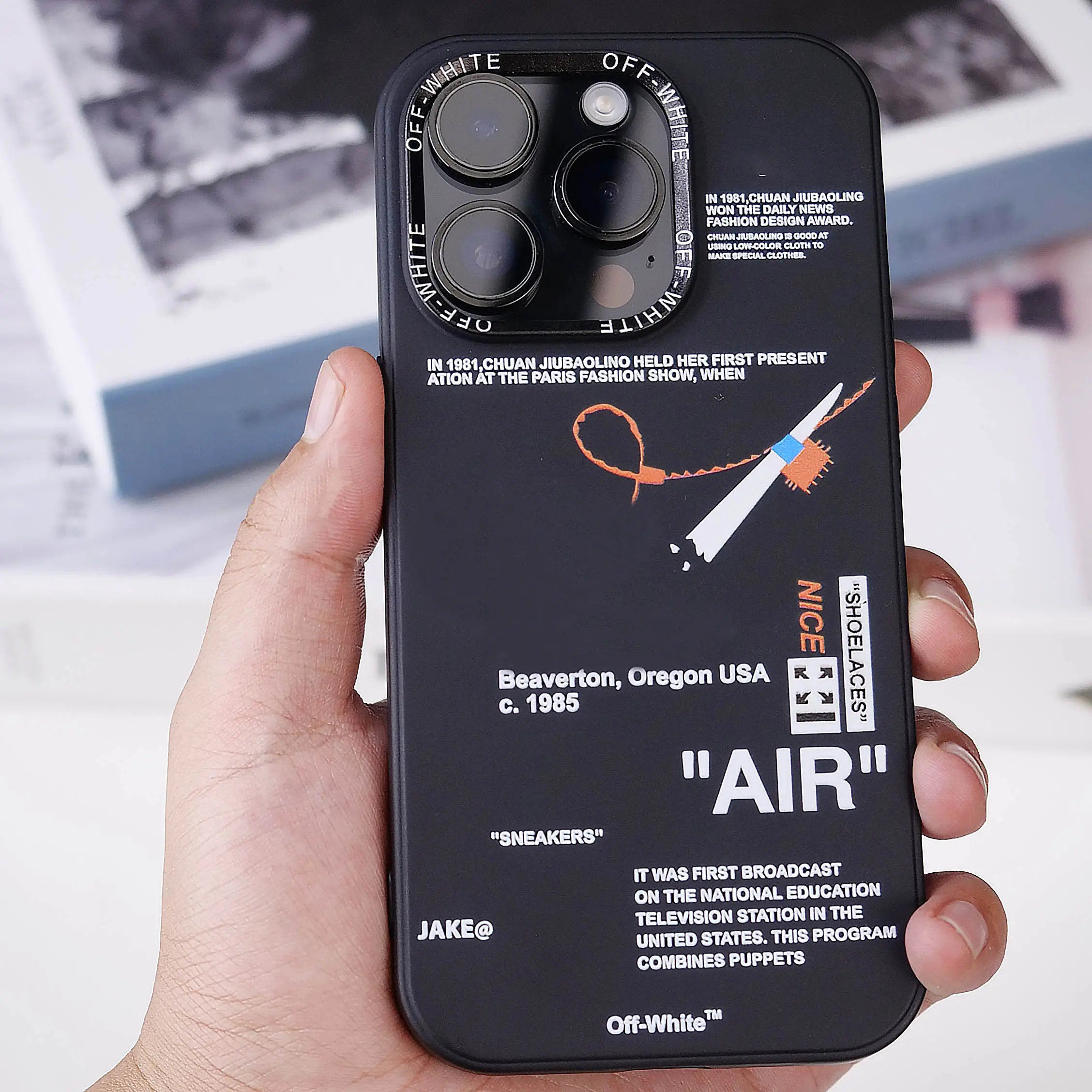 Casing ponsel tahan guncangan, casing ponsel tahan guncangan, casing ponsel kait TPU merek trendi gaya jalanan 2023 untuk ponsel i phone 13 14 Pro max