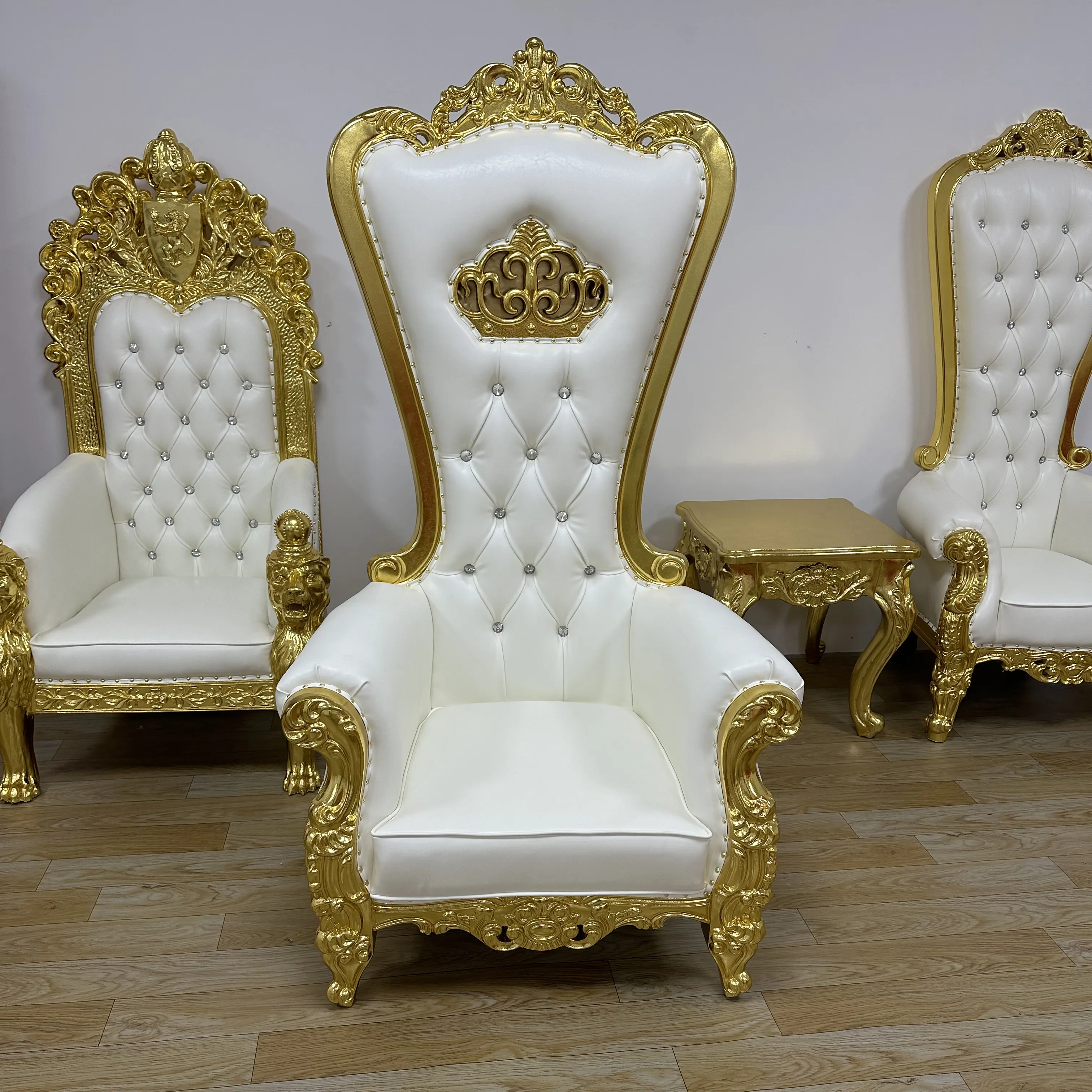 Kursi King Throne kursi mewah mewah mewah kelas atas untuk pengantin pria dan pengantin furnitur Hotel kelas tinggi