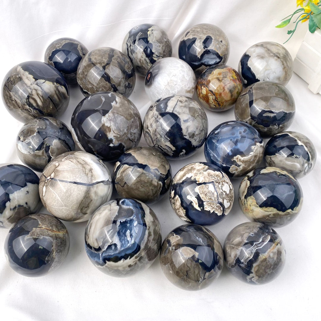 boule d'agate volcanique
