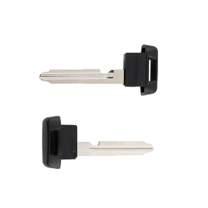 車のキーカバースマートキーフォブ三菱アウトランダー緊急キー - Product Image 2