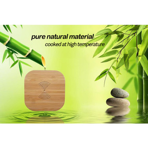 Doğal kare bambu ahşap kablosuz şarj pedi hızlı şarj kullanışlı ofis masası Add-on muhteşem bambu şarj masası - Product Image 6