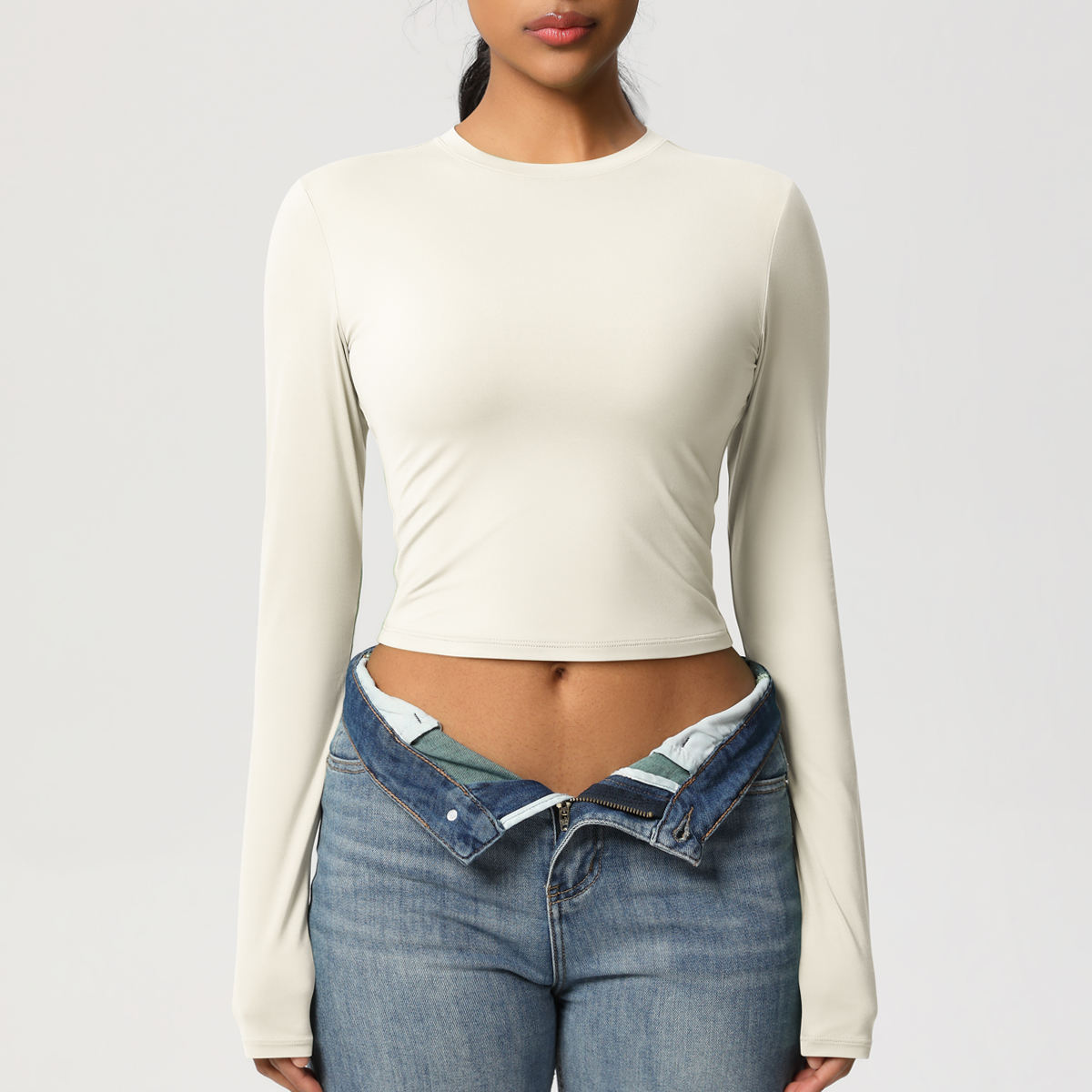 สีงาช้างอ่อน