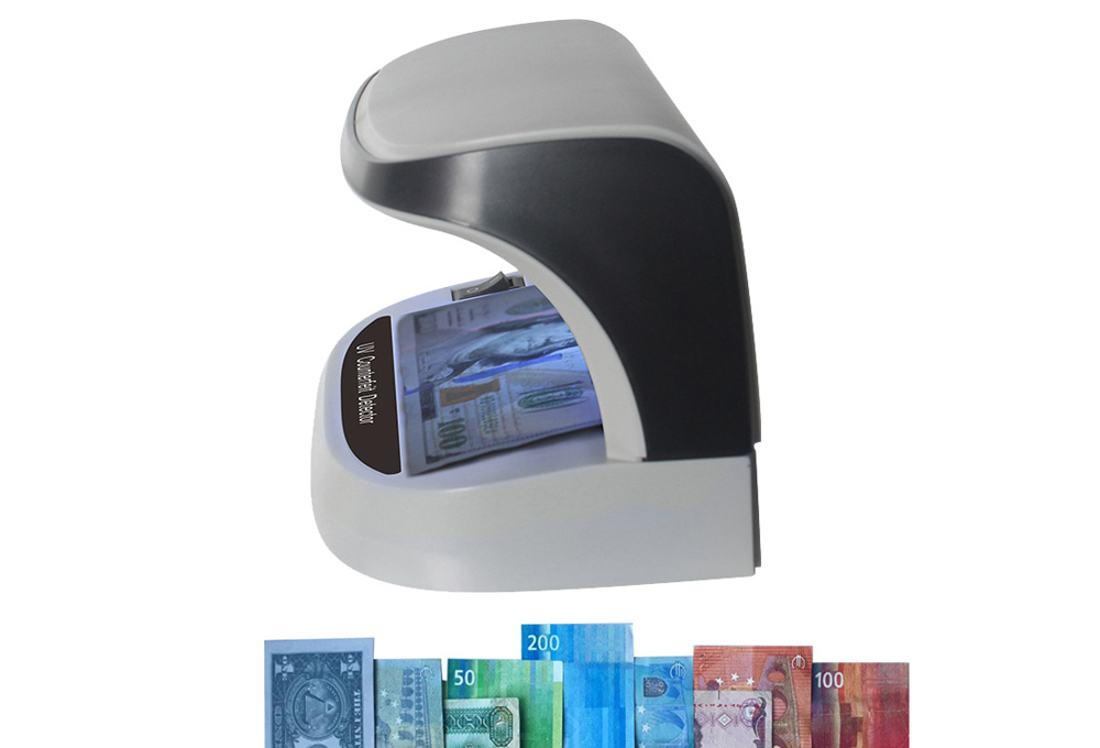 Ultraviolet UV Counterfeit Bill Money Detector Bills Credit Cards Banknote Passports IDs All Currencies Auto ON/Off