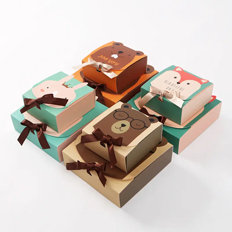 Özel karikatür hayvanlar tasarım hediye şeker ambalaj için kurdelalı kutu kapatma