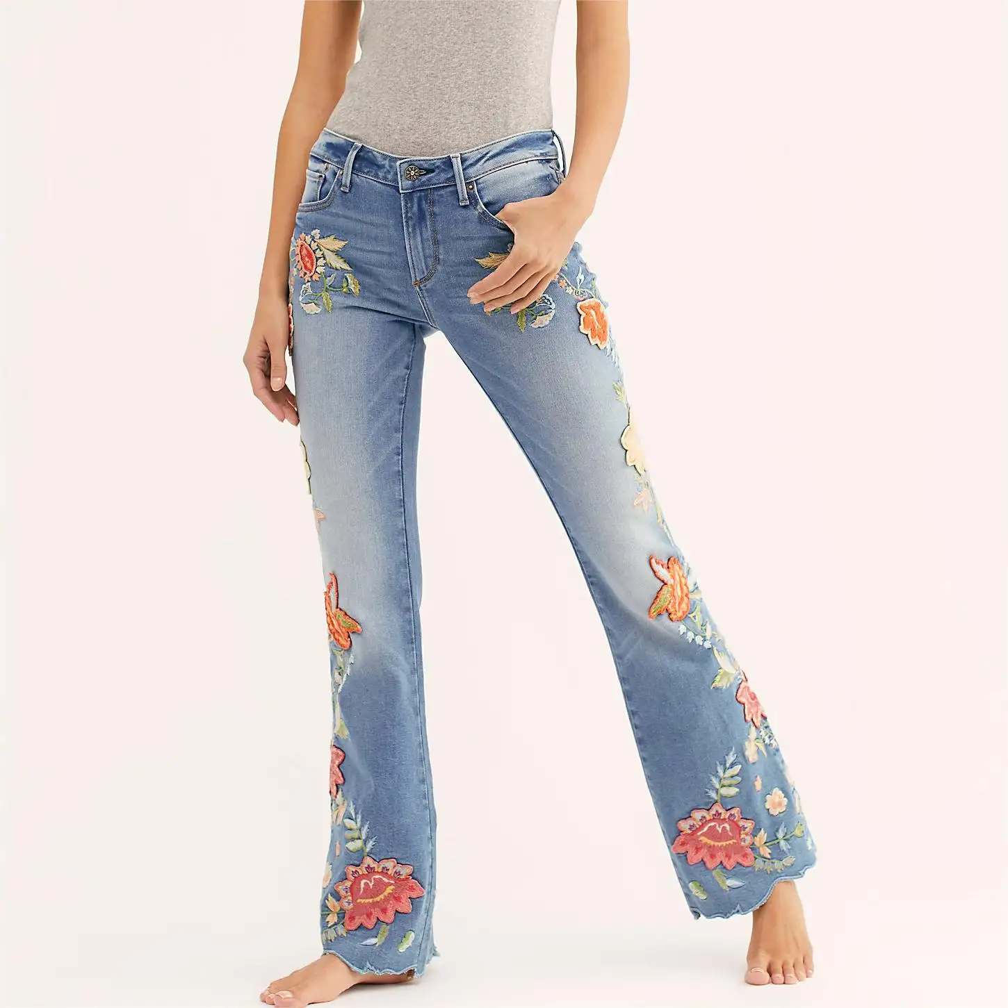 Ricamo a vita alta ragazze pantaloni in Denim causale fiore dritto abbigliamento donna sciolto pantaloni Jeans donna elasticizzati floreali