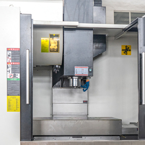 เครื่อง CNC อัตโนมัติเต็มรูปแบบสำหรับเครื่องกลึงและ VML1165กัดแปรรูปโลหะศูนย์เครื่อง CNC - Product Image 6
