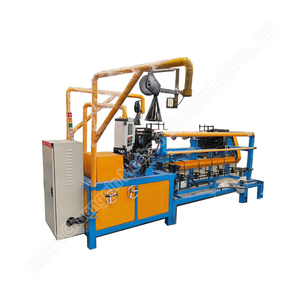 Máquina de fabricación de cercas de empalizada Máquina de fabricación de malla de alambre soldado Vallas de malla Precio de fábrica Venta Máquina de malla de cercas ciclónicas - Product Image 6