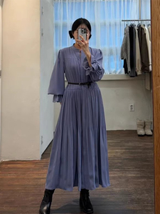 精品批发2024春季复古优雅立领拼接折叠设计高腰修身长袖女装