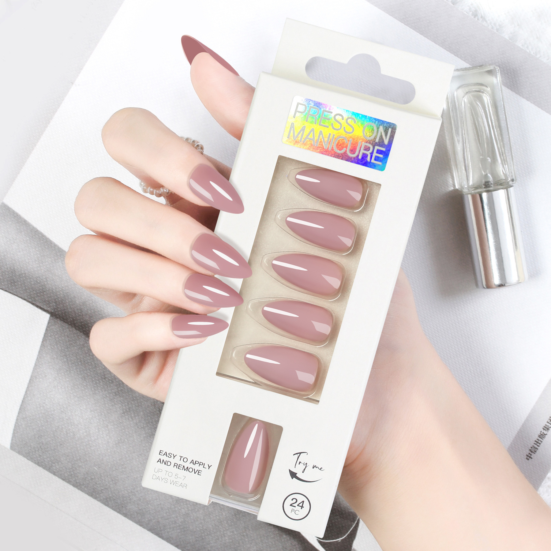 Short almond e268