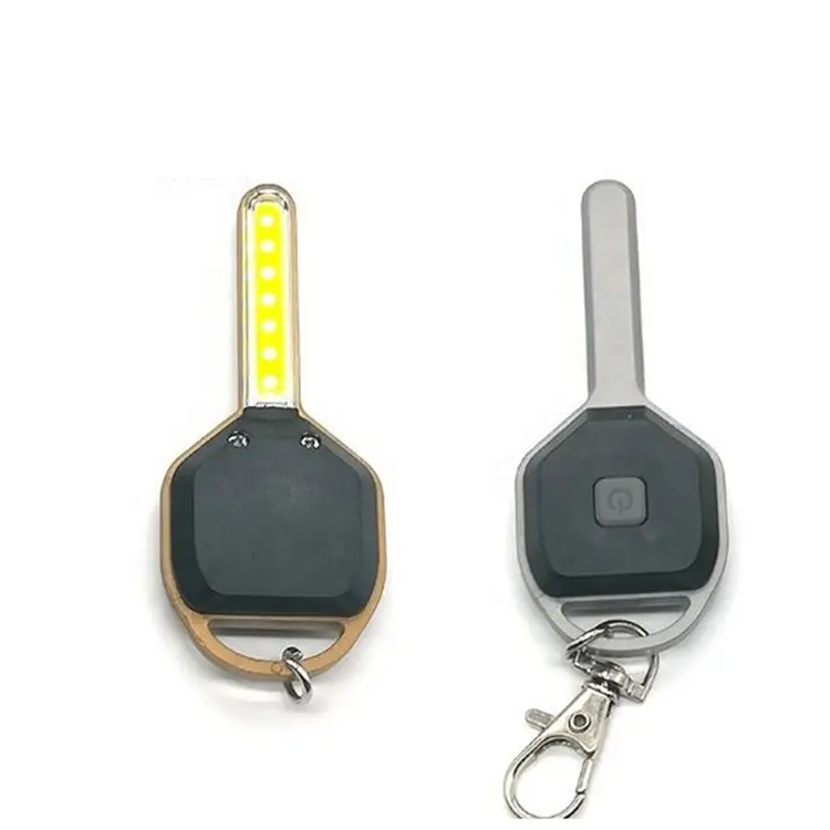 سلسلة مفاتيح من البلاستيك ABS تعمل بالبطارية 2 * CR2032, سلسلة مفاتيح Led ، مصباح يدوي للمفتاح