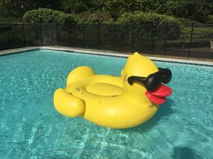 2025 Hete Verkoop Op Maat Gemaakt Jumbo Formaat Opblaasbare Duck Derby Float Geschikt Zomerseizoen Zwembad Feest Veel Plezier - Product Image 6