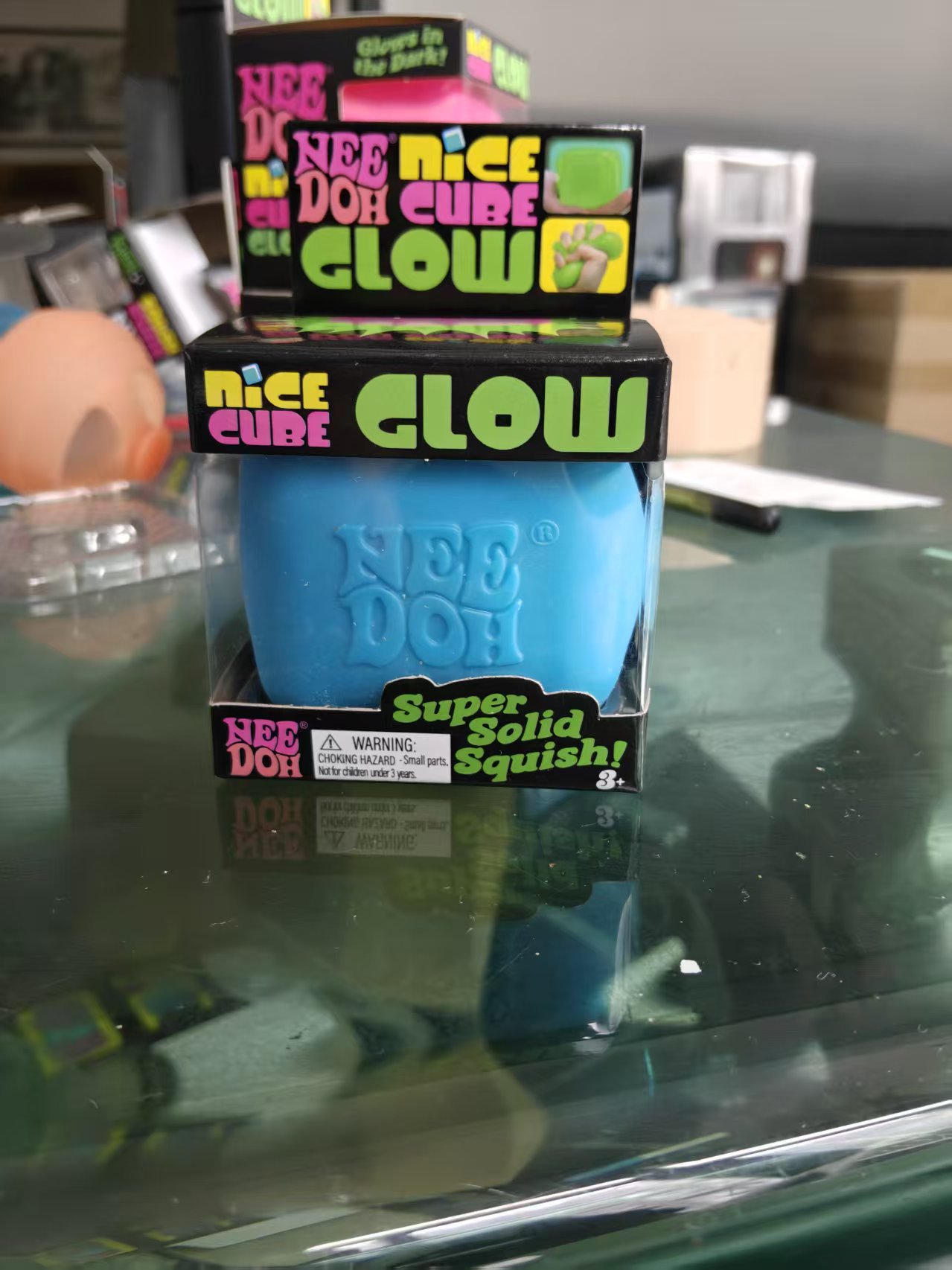 glow- blue