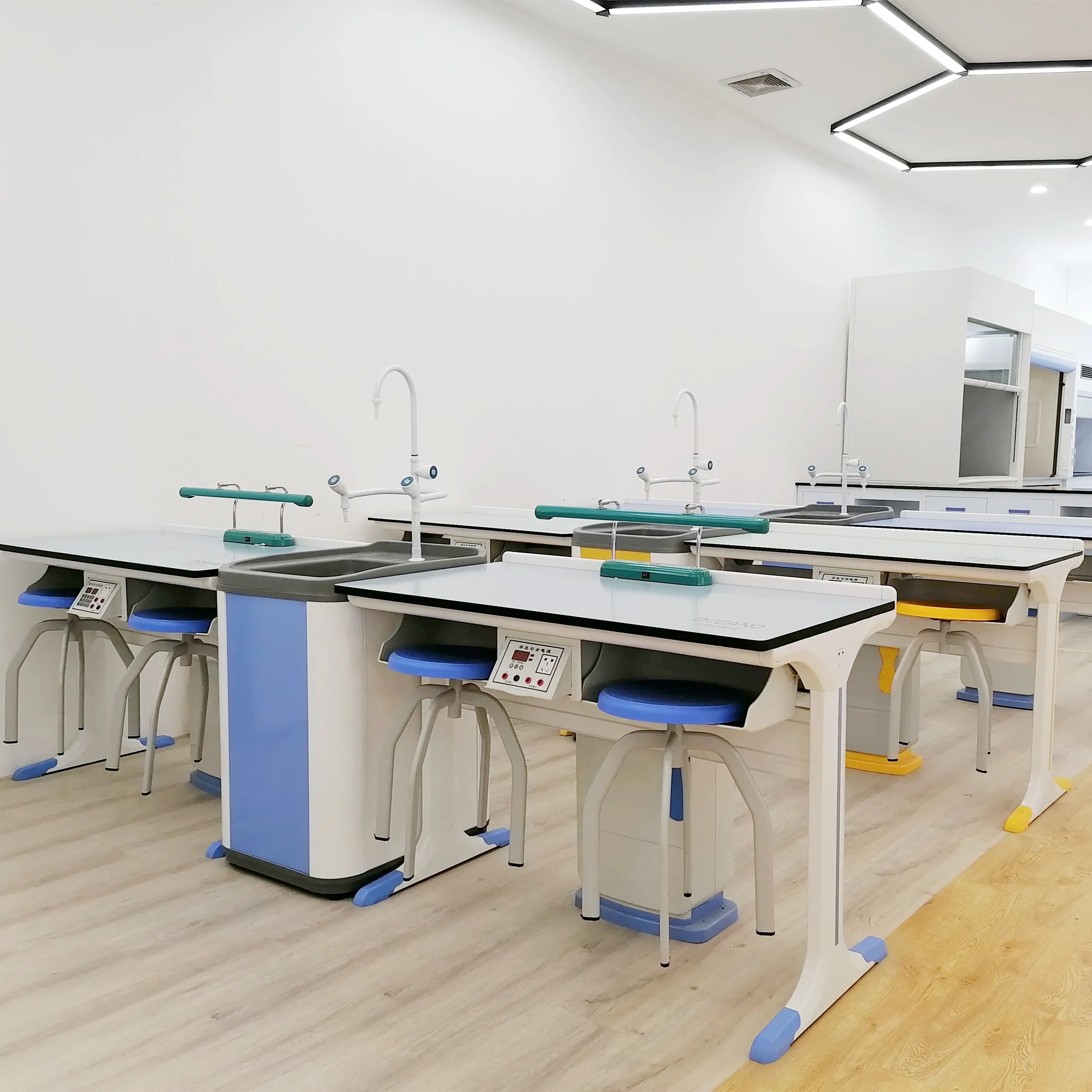 Mobiliário de laboratório escolar personalizável, banco de laboratório para estudantes de ciências e física