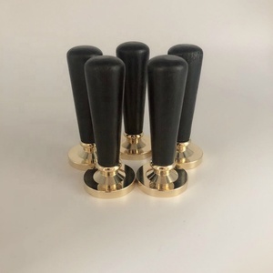 Sản Phẩm Mới Phong Bì Sáp Con Dấu Màu Đen Tay Cầm Bằng Gỗ Tem Với Biểu Tượng Tùy Chỉnh - Product Image 2