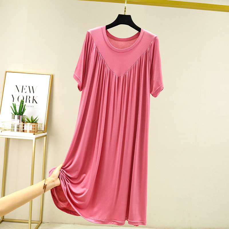 Chemise de nuit longue plissée rose poudré