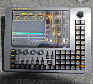 Мини Q0 Профессиональный музыкальный сценический Контроллер освещения Мобильная кнопка управления сенсорным экраном MA2 версия программного обеспечения DMX диммеры - Product Image 4