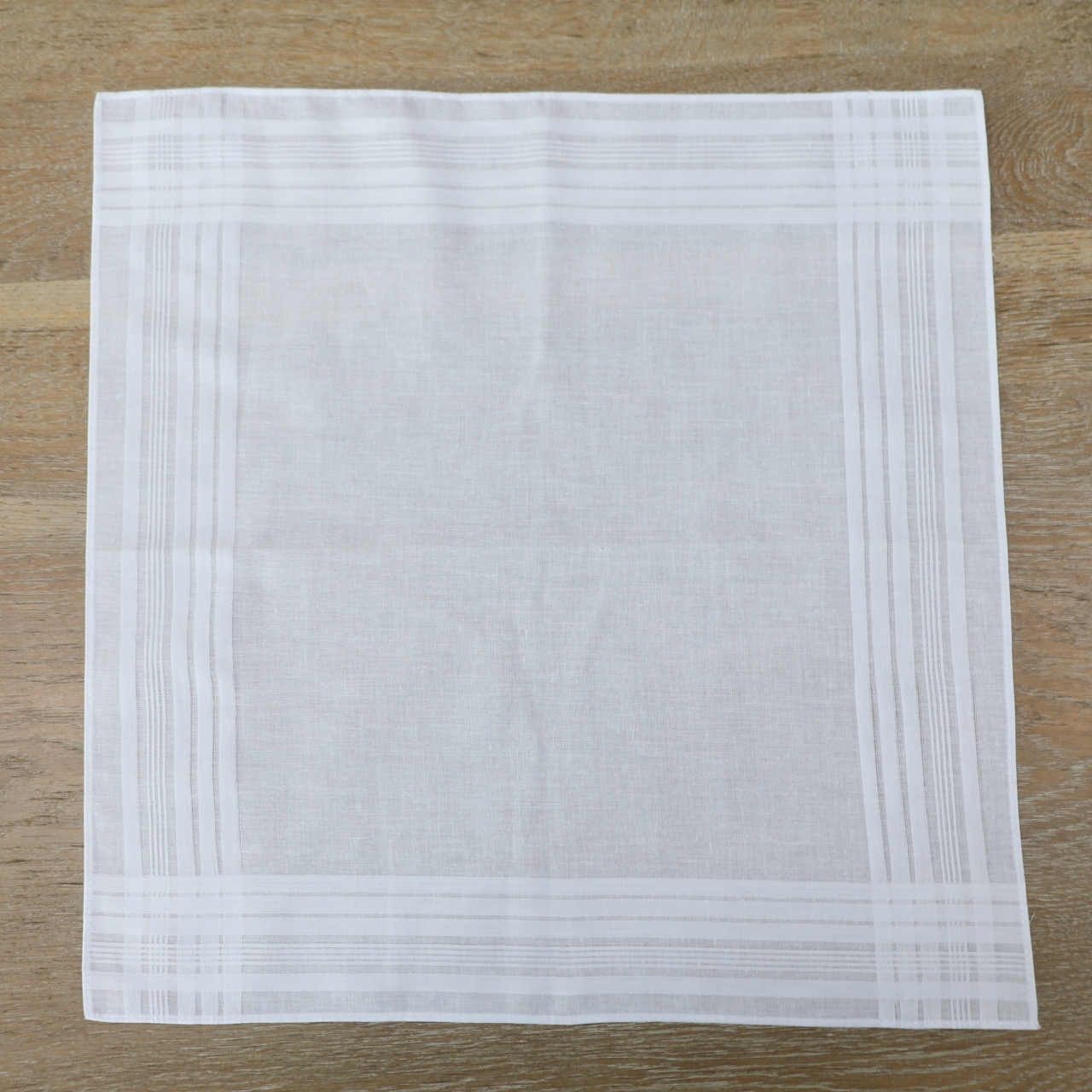White 17"x17"