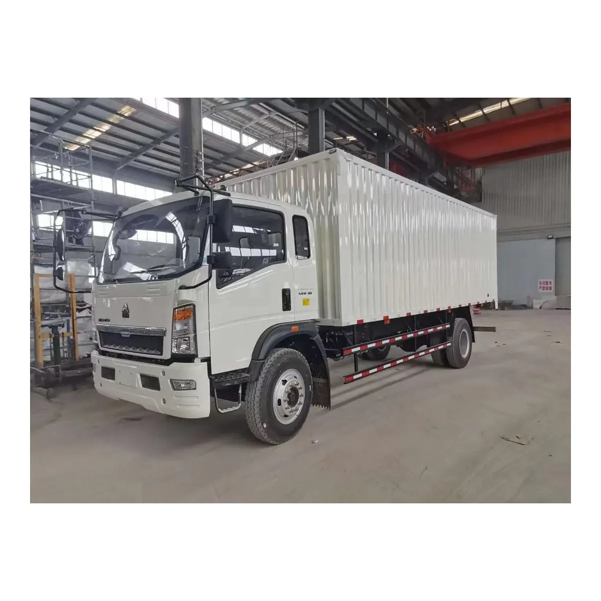 Sinotruk Howo माल वितरण 8 10 12 14 15 16 टन वैन बॉक्स ट्रक के साथ कवर