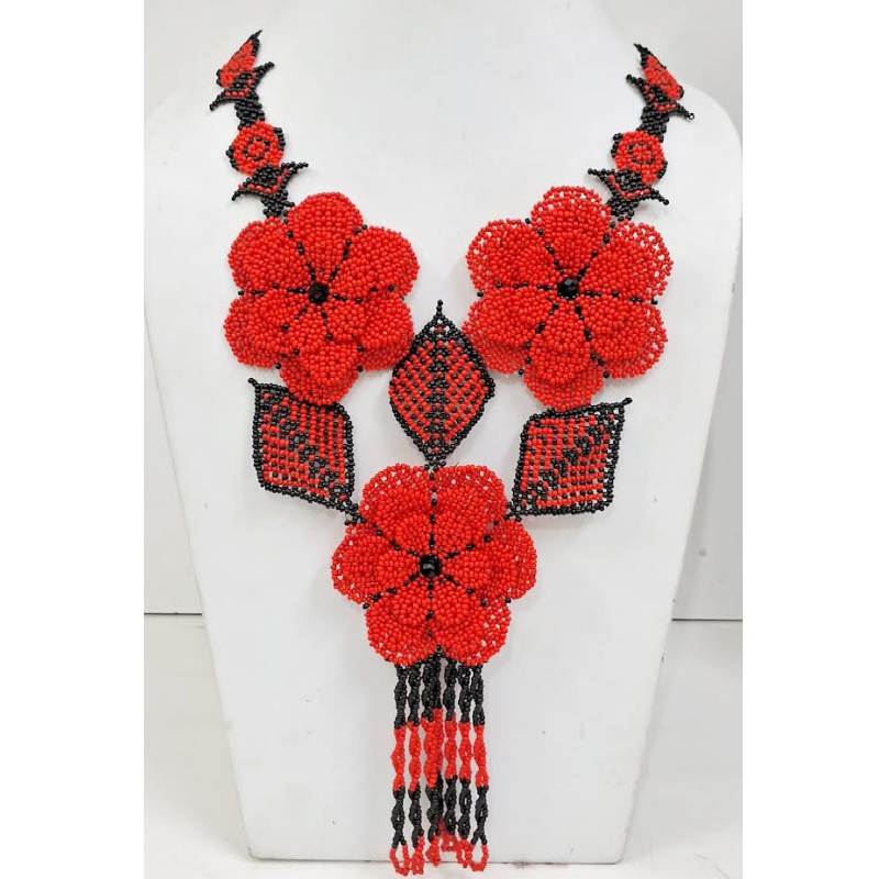 มีสีสัน