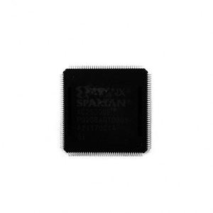 ชิปวงจรรวม XC2S300E-6PQ208 QFP เฉพาะชิ้นส่วนอิเล็กทรอนิกส์ - Product Image 1