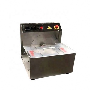 チョコレート焼き戻し機小型商業用ココア加工スプレッド白とダークチョコレート製造用溶融機
