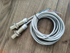 M18 PNP NPN DC 4-Wire Cylindrical Photoelectric <strong>Sensor</strong> Switch Through Beam <strong>Infrared</strong> Optical <strong>Sensor</strong> 15m Range Optical <strong>Sensor</strong> - Product Image 2