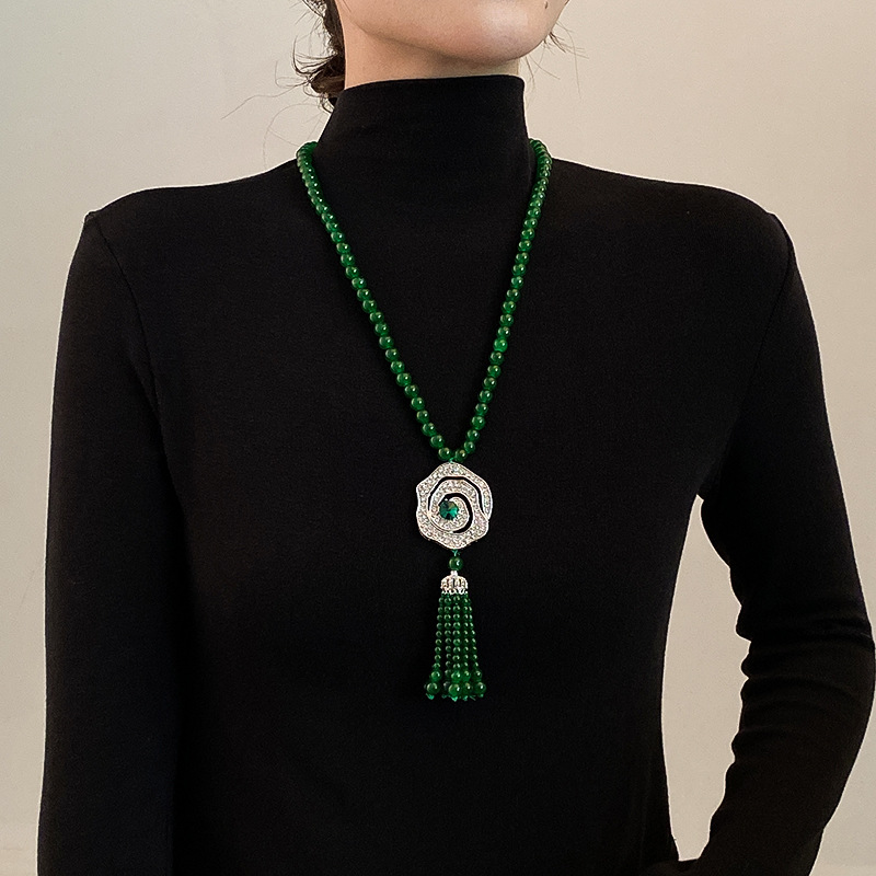 316 Tassel Rotating Circle