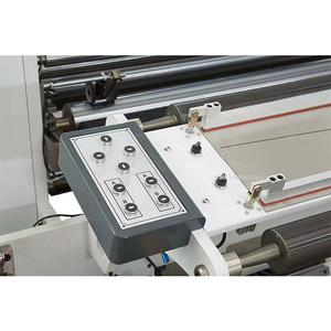 Raloyal New Fully Automatic High-Speed Slitting <strong>and</strong> Rewinding Machine for Self-Adhesive Label