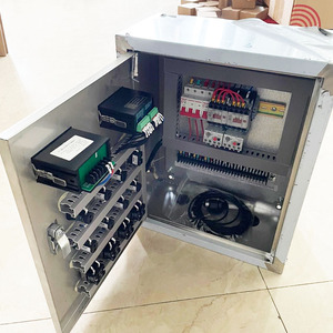 Cajas de armario de distribución eléctrica de automatización personalizada 1000L 2000L 3000L 5000L para sistema de tratamiento de agua de ósmosis inversa - Product Image 1