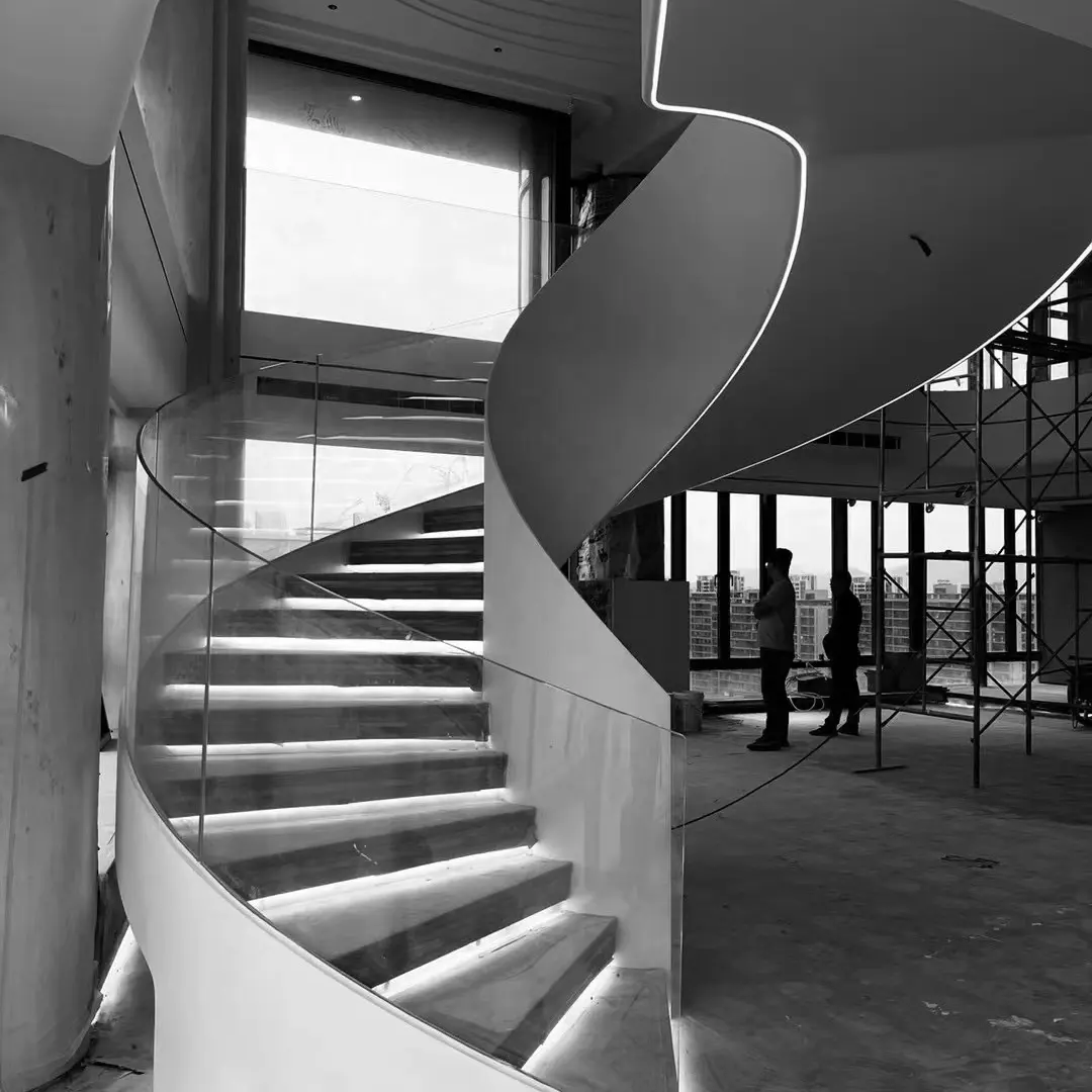 Thiết kế cầu thang biệt thự sang trọng hiện đại trong nhà cầu thang
