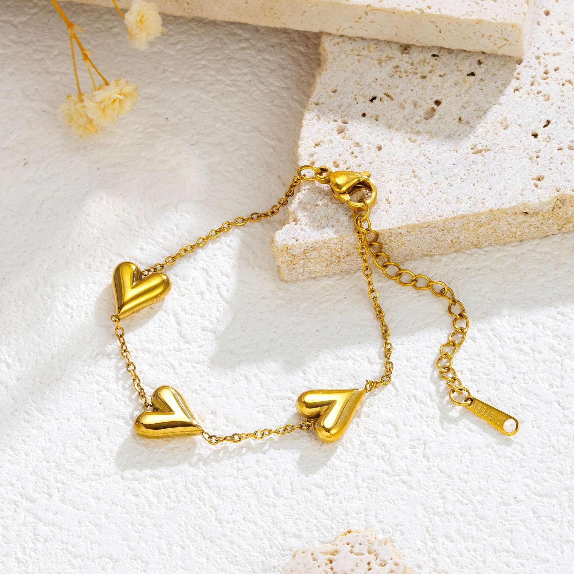 hearts bracelet-Gold