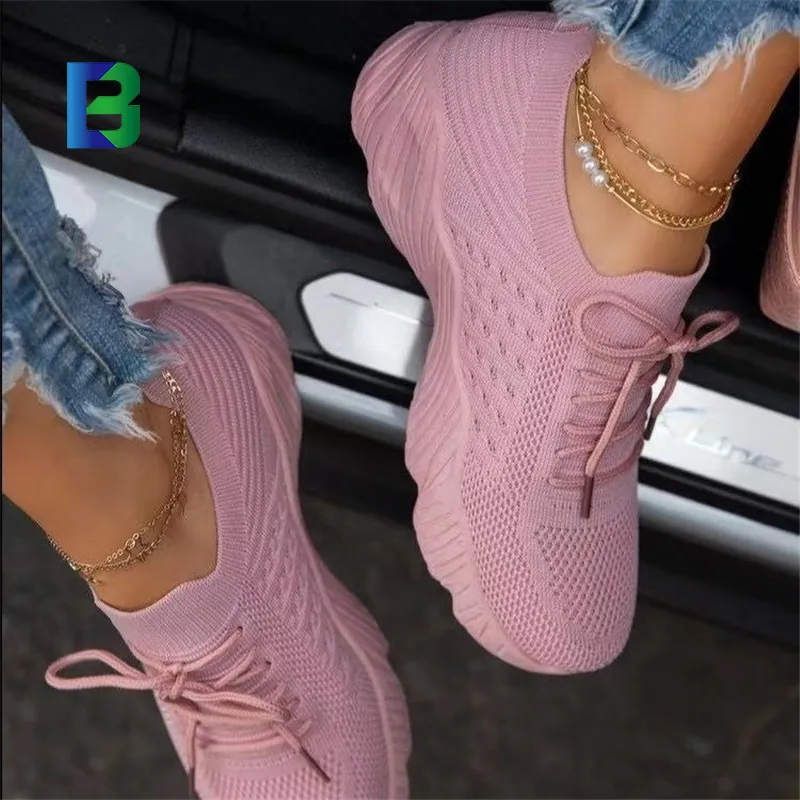 Vente en gros de chaussures décontractées chaussures plates pour dames chaussures de sport féminines roses baskets de course blanches nouveautés bon marché pour femmes