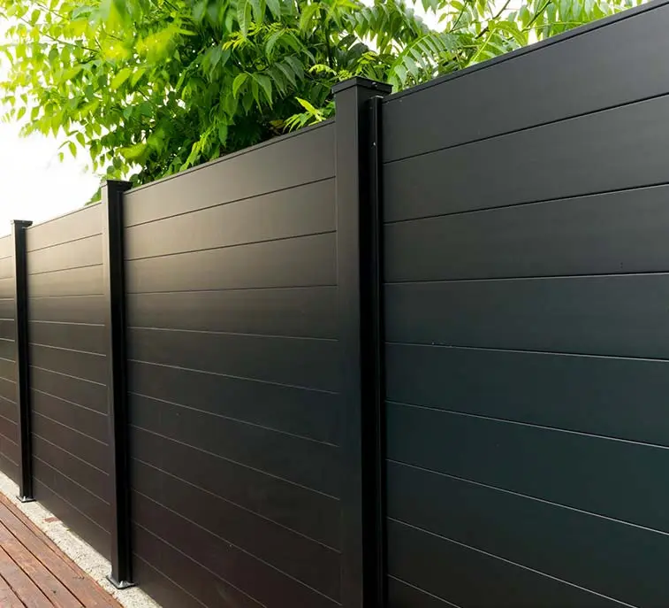 Modern tasarım modüler çit alüminyum metal yatay yard gizlilik slat çit panelleri açık bahçe çit