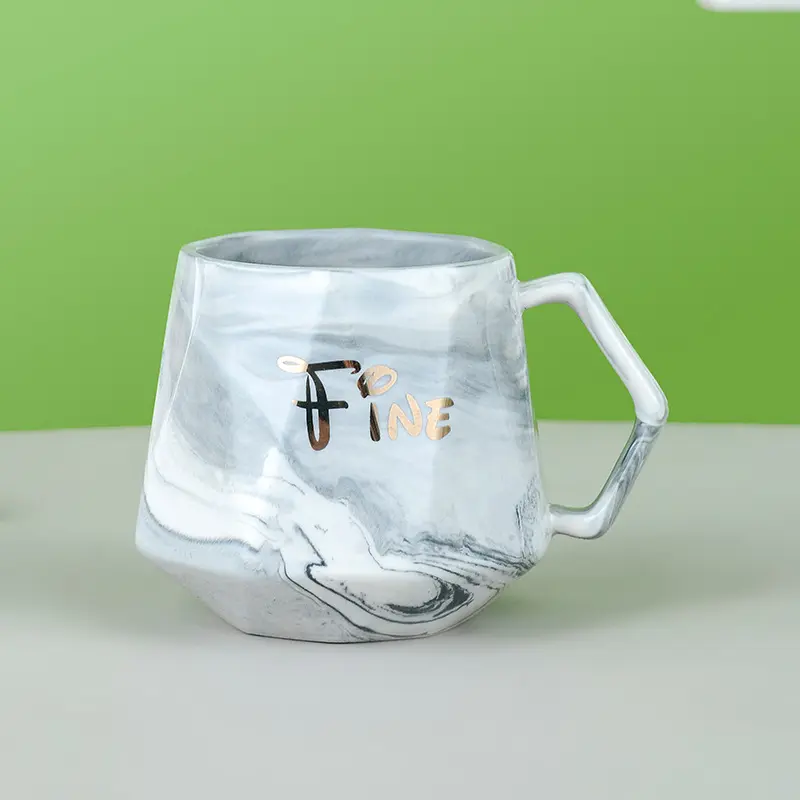 Caneca de cerâmica com tampa e colher para casal criativo amor café logotipo estampado