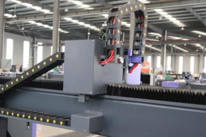 Enrutador CNC AKM2030C de alta velocidad con ATC y descarga de carga automática para fabricación de paneles de madera de gabinete MDF - Product Image 4