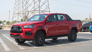 AVAILABLE in STOCK Used TOYOTA HILUX DC GR SPORT 4.0P at 4X4 MY 2022 <strong>RED</strong> Well Maintained Ready to Go - Product Image 3